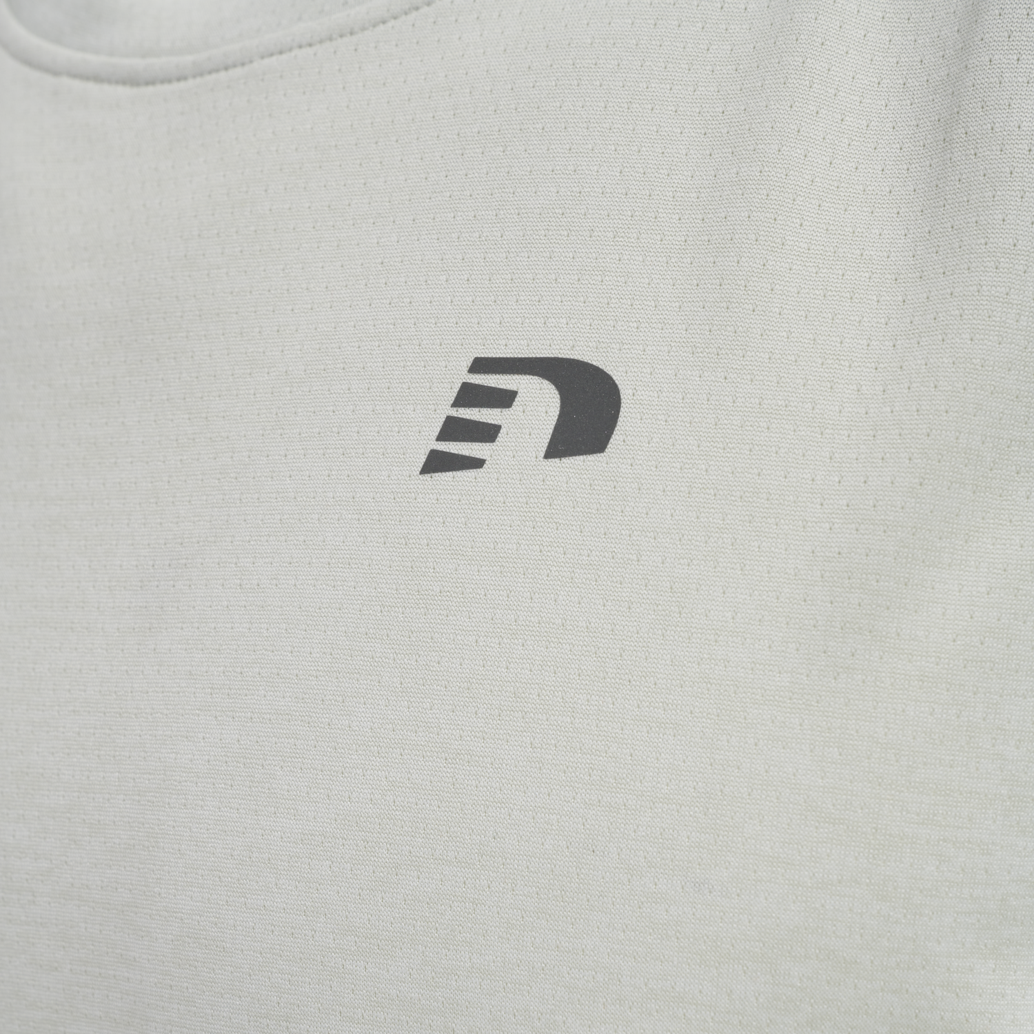 MEN RUNNING SINGLET, OYSTER MUSHROOM MELANGE, packshot