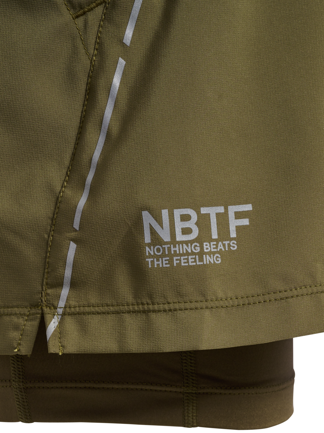 nwlFAST 2IN1 ZIP POCKET SHORTS W, CAPERS, packshot
