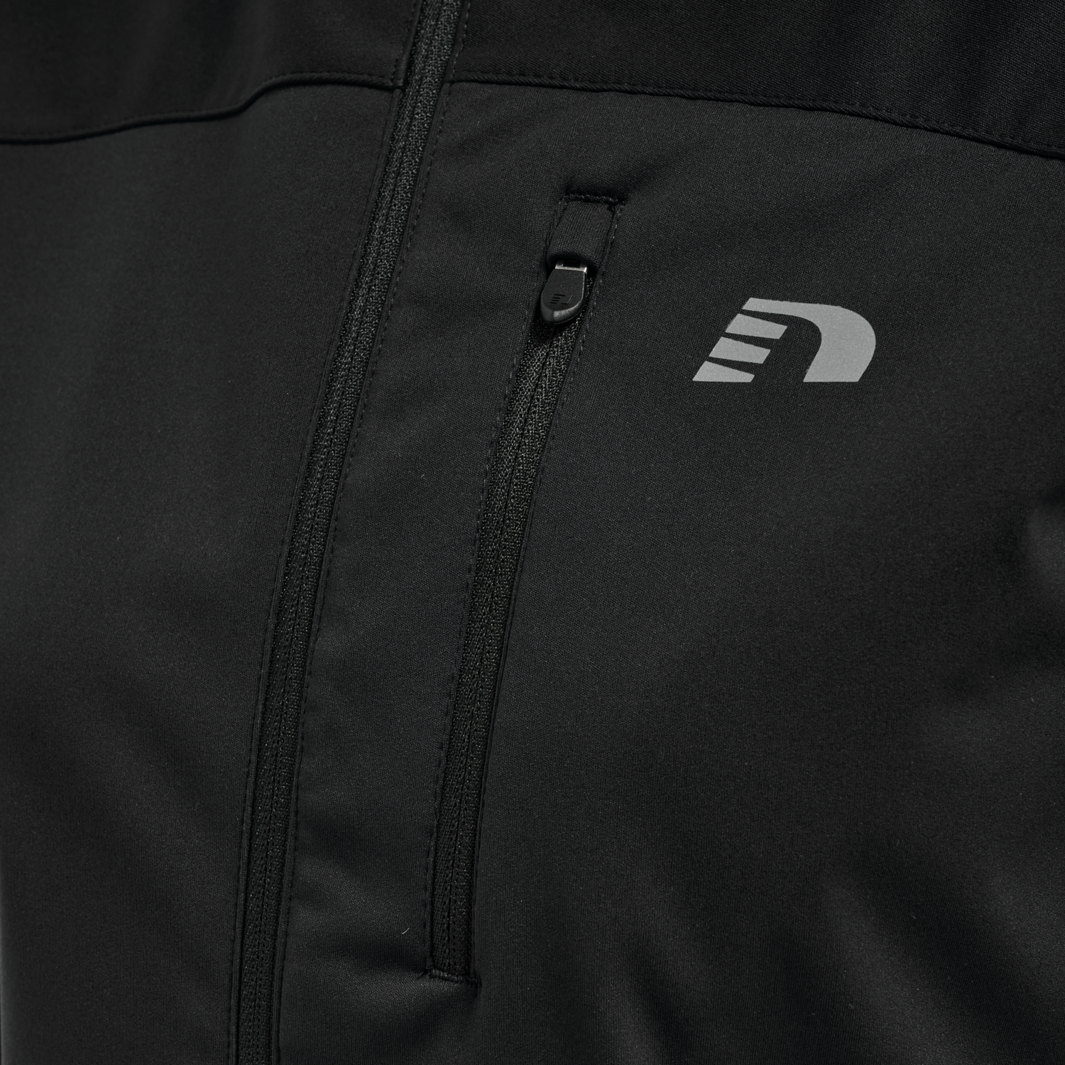 WOMEN CORE CROSS JACKET, BLACK, packshot